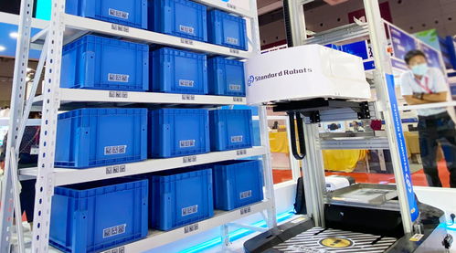 打通產(chǎn)線 倉儲物流自動化 斯坦德機(jī)器人亮相華南國際工業(yè)博覽會